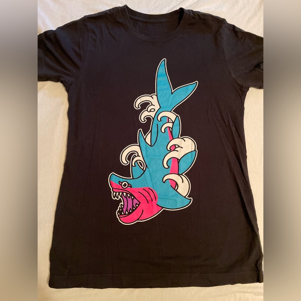 Medium Black Men’s Tee, tattoo shark flash